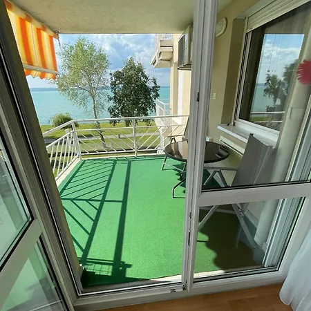 Blanca Apartment
