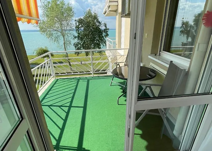 Blanca Apartament